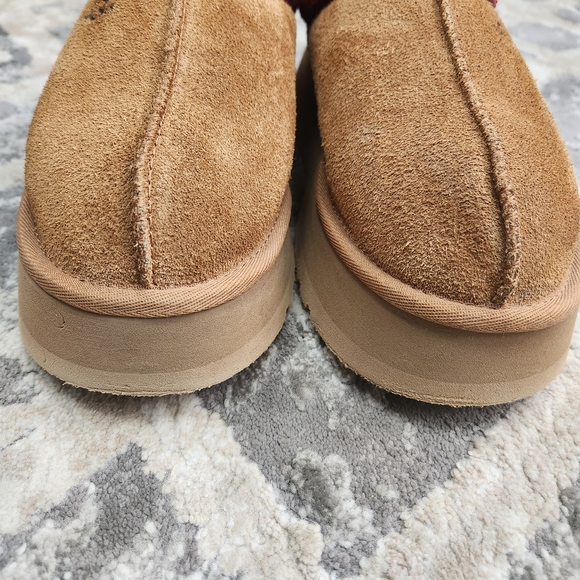 UGG Brown Suede Slippers with Red Stitching - Picture 6 of 8